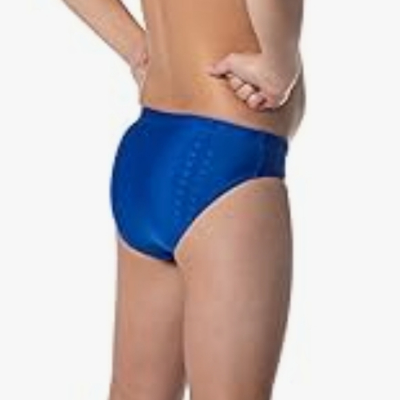 $5☃️NWT! Flow Athletic Swim Suit Boys - Picture 4 of 7